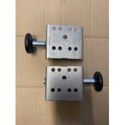 Novoferm Pair of Roller Spindle Brackets Novoferm Pair of Roller Spindle Brackets